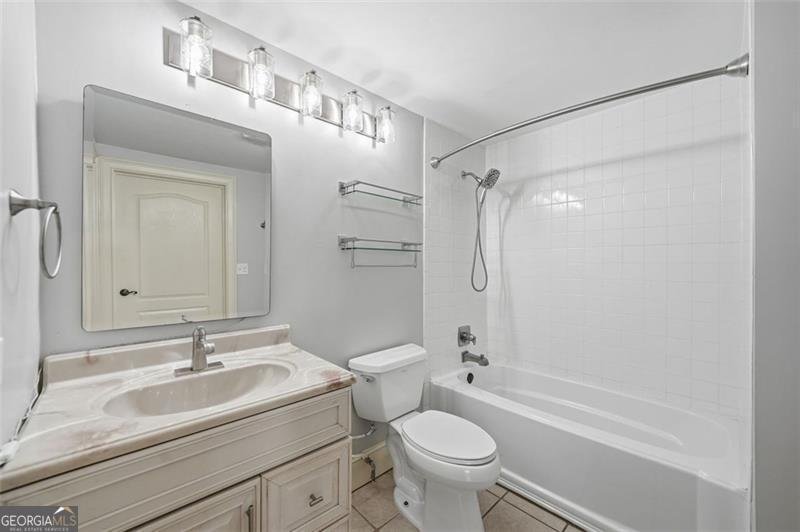 519 RIVER ESTATES Parkway Canton - 41