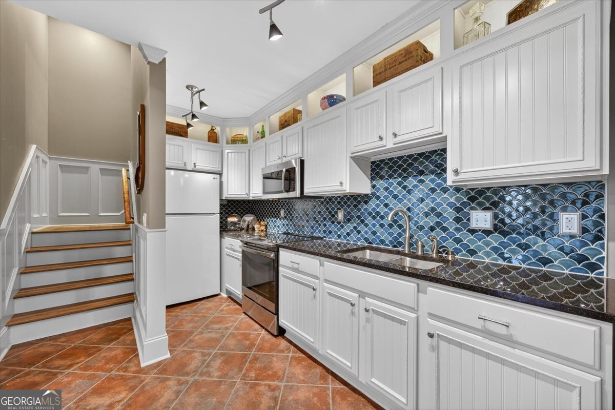 119 Springs Court Lizella - 36