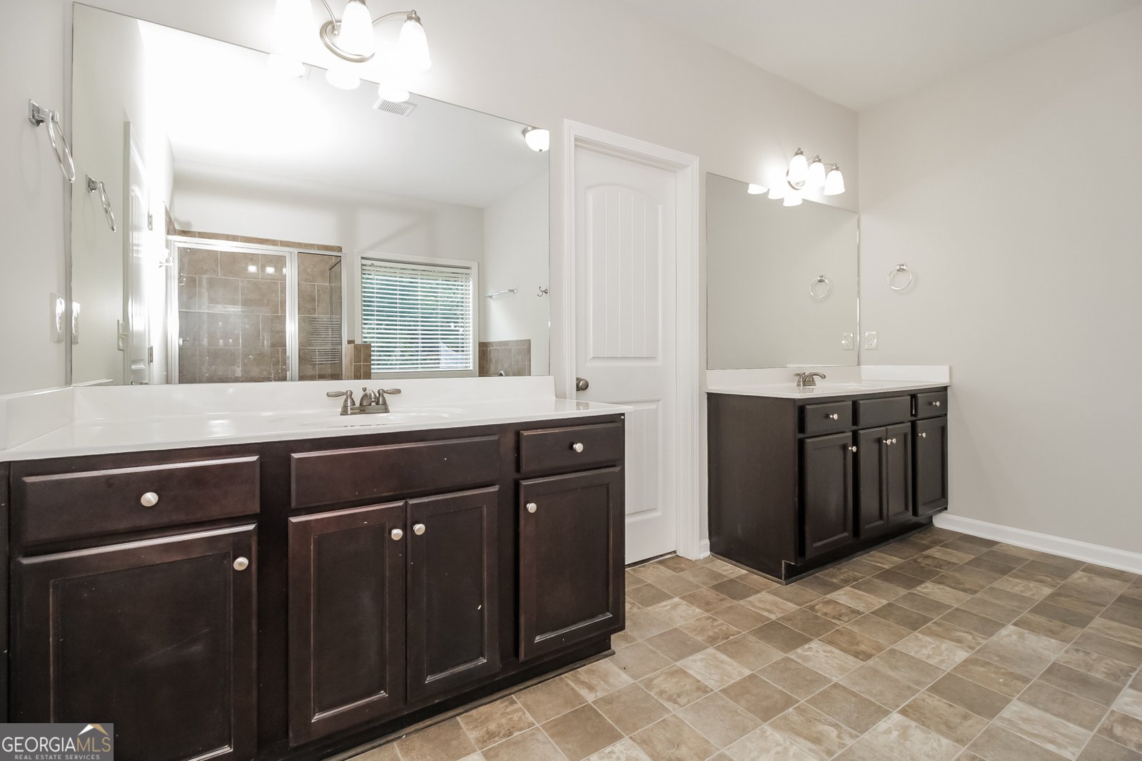 2225 Black Pebble Circle Buford - 26