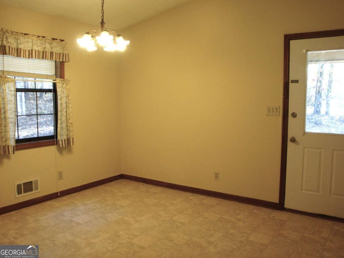 568 Russell Road Lawrenceville - 4