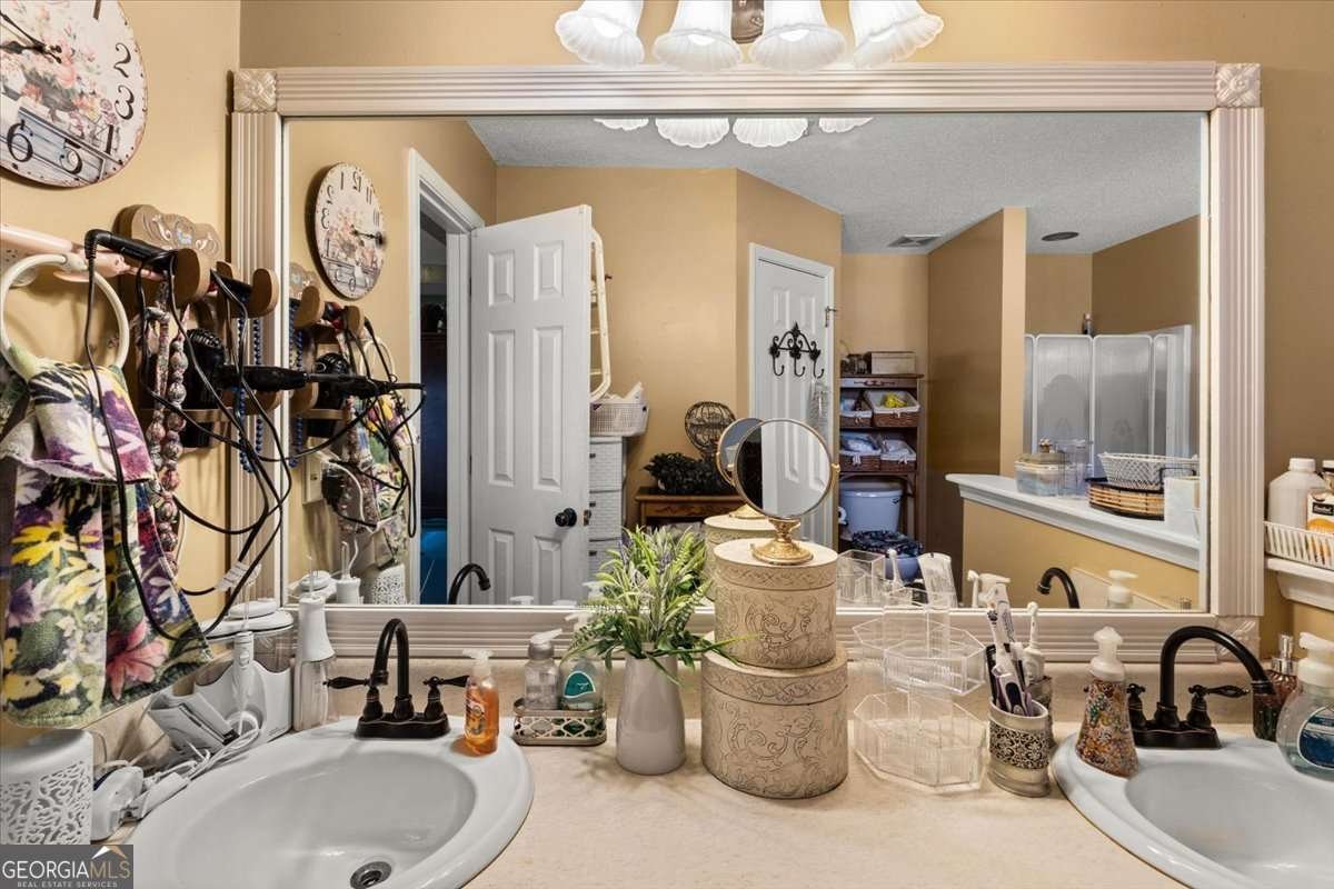 320 Mckenzie Drive Stockbridge - 17