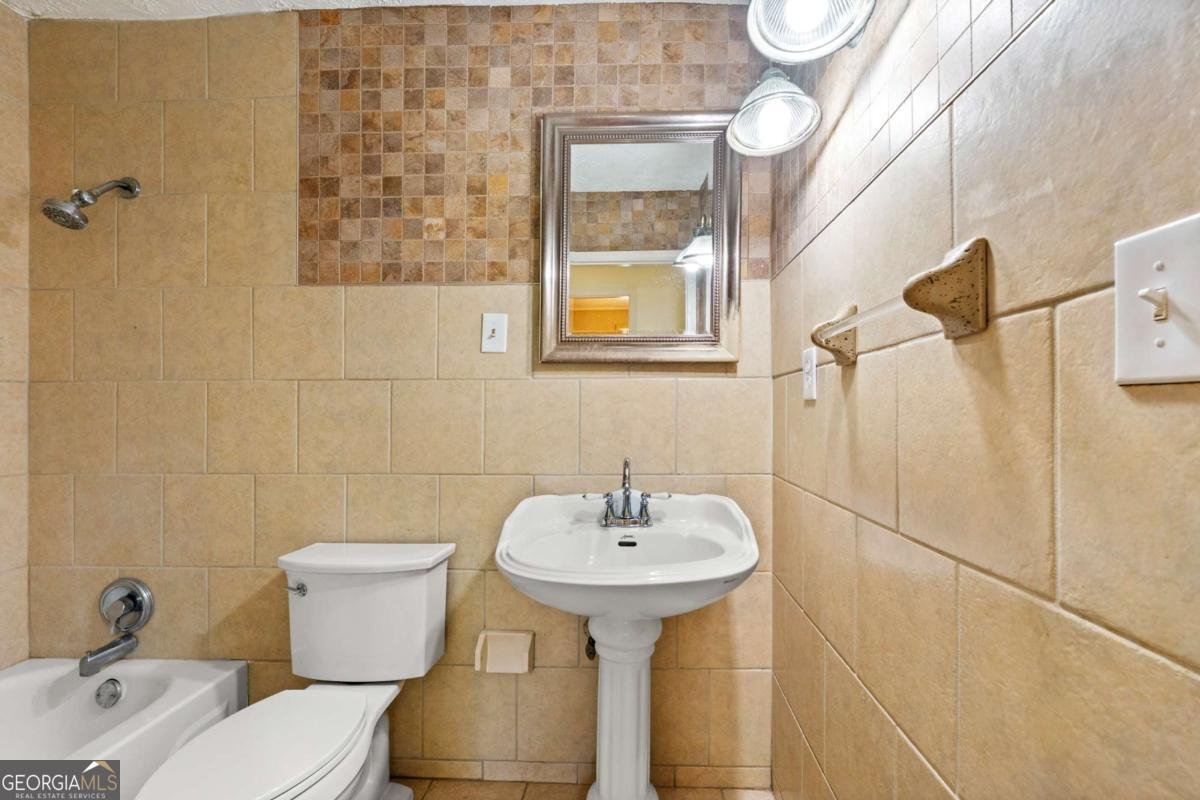 1885 North Drive Atlanta - 15