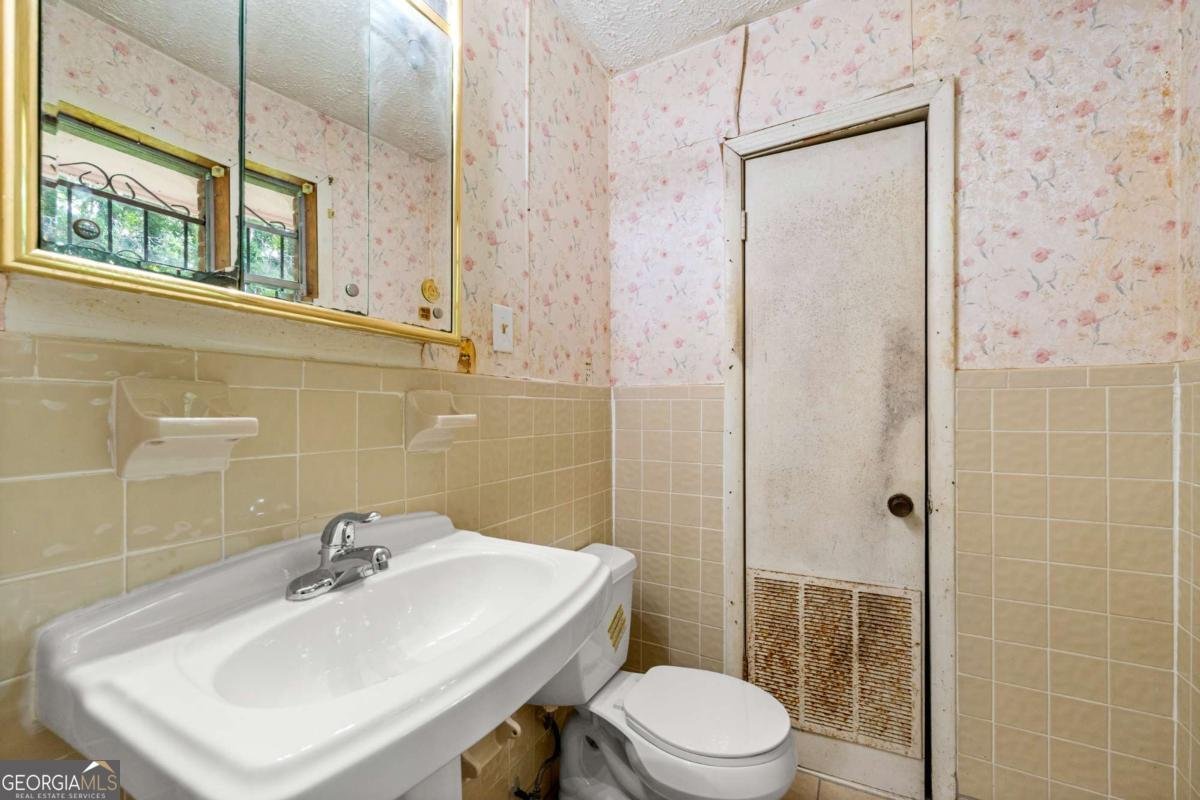 1885 North Drive Atlanta - 17