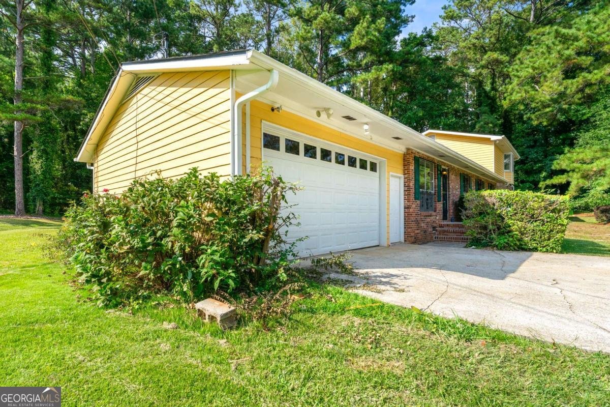 1885 North Drive Atlanta - 2