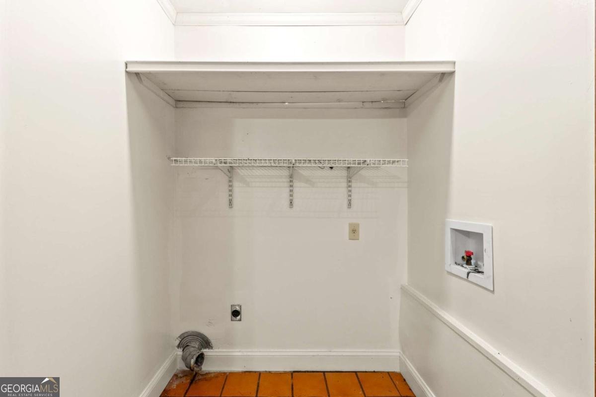 1885 North Drive Atlanta - 21