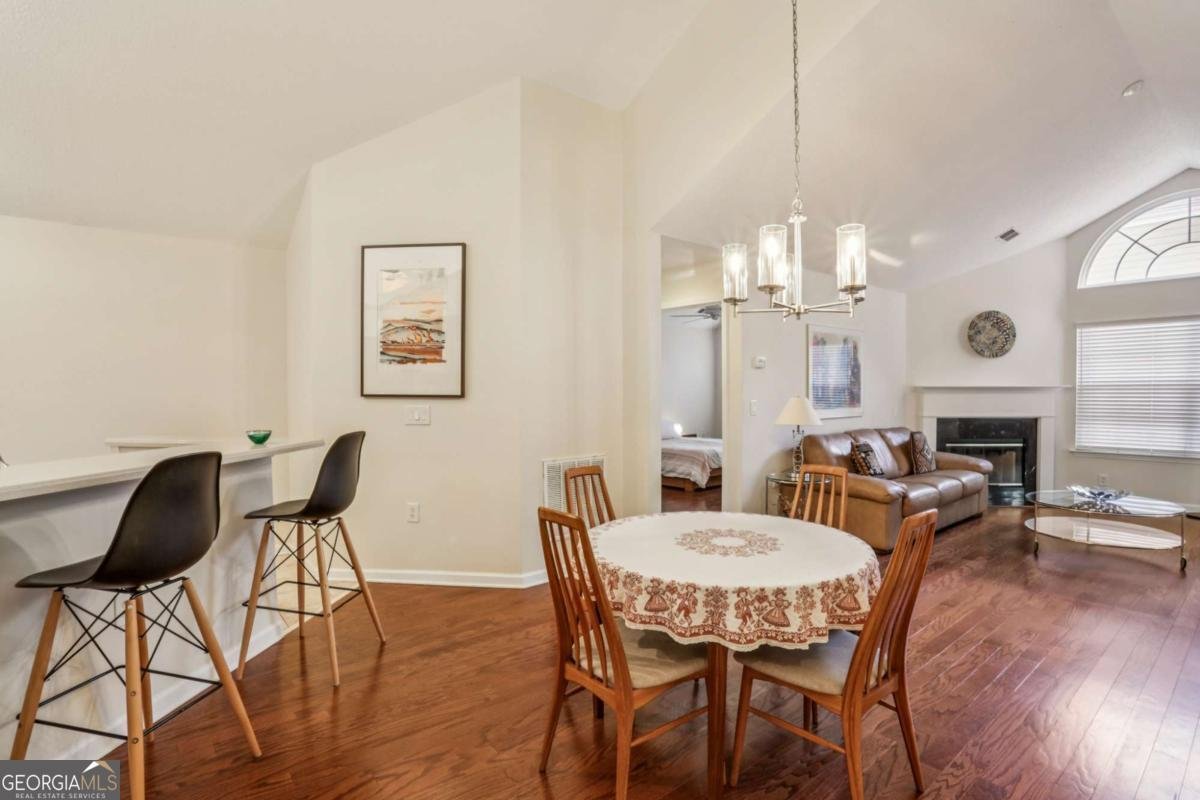 2906 Village Lane Roswell - 24