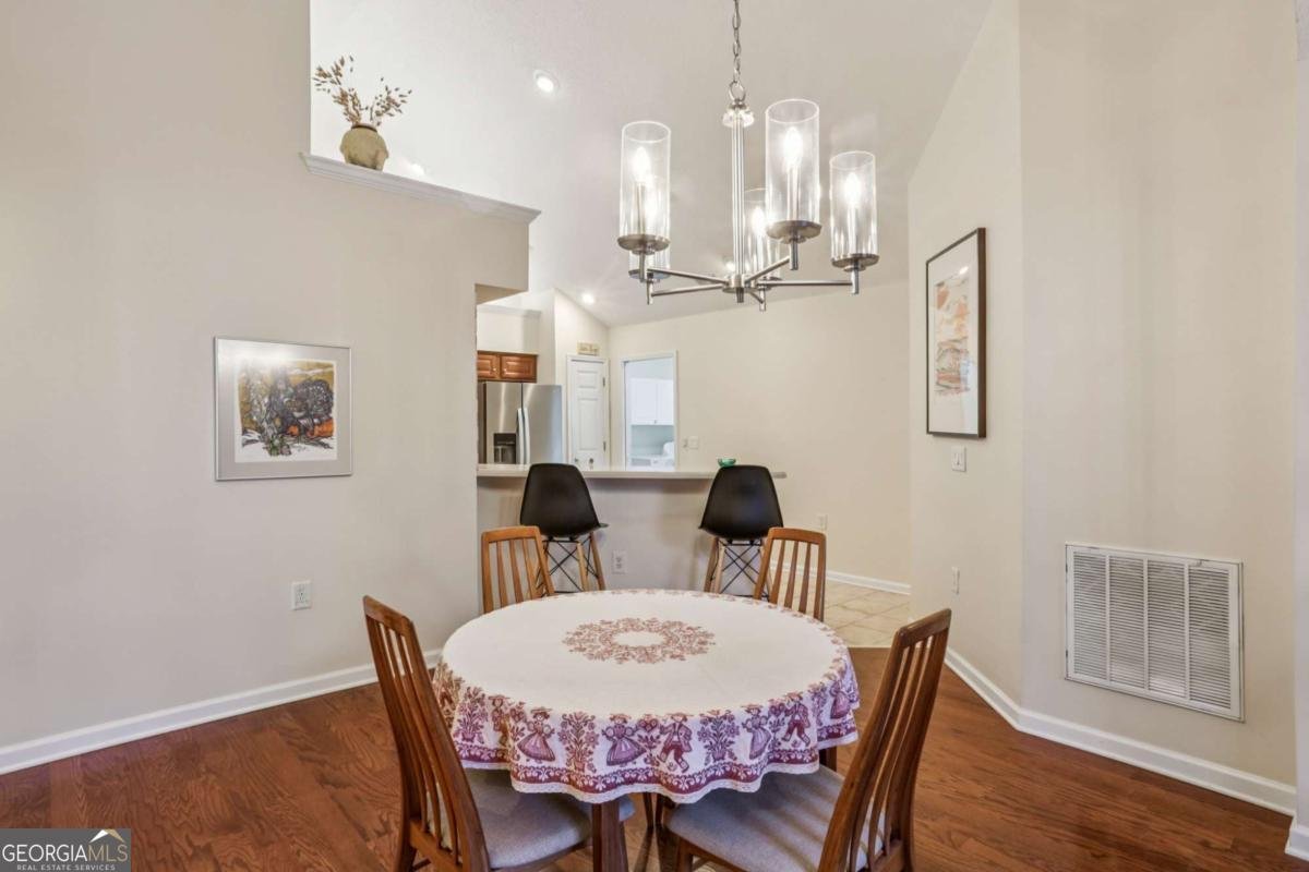 2906 Village Lane Roswell - 25