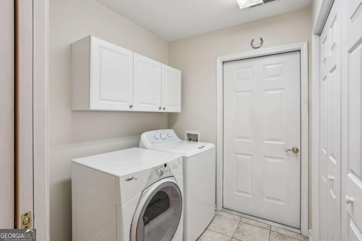 2906 Village Lane Roswell - 31