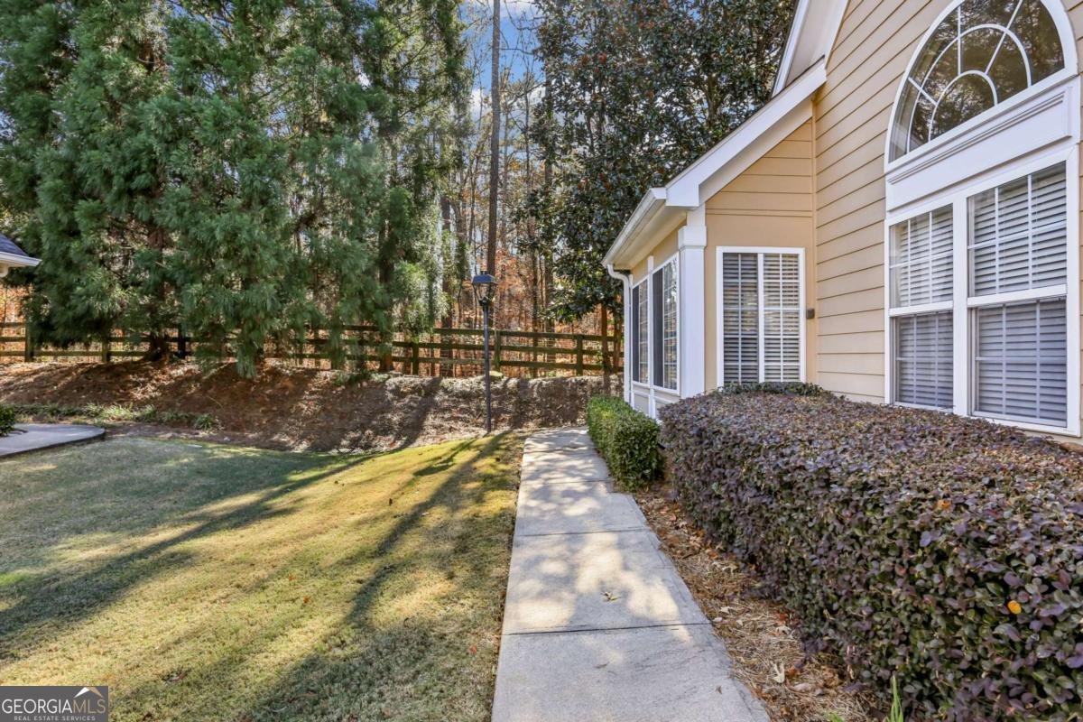 2906 Village Lane Roswell - 4