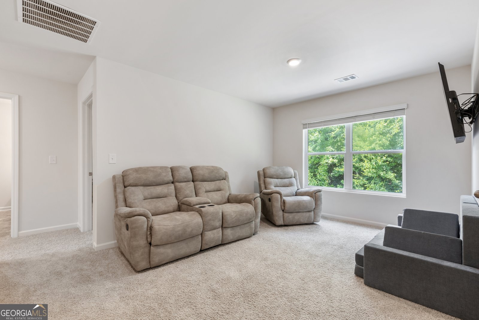 295 Springer Parkway Dallas - 17