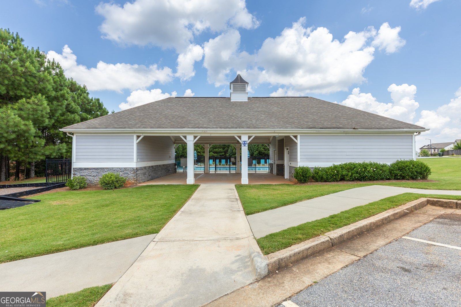 295 Springer Parkway Dallas - 32