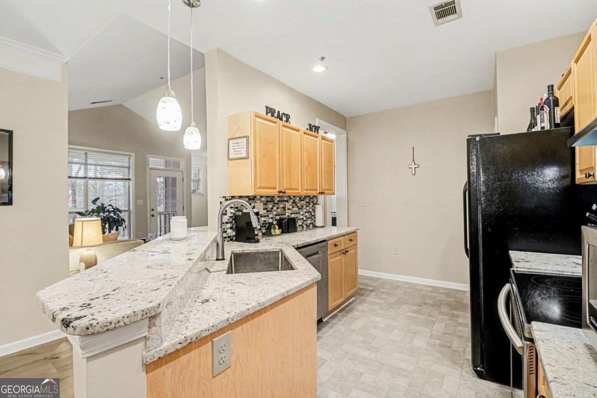 933 Sandringham Drive Alpharetta - 8