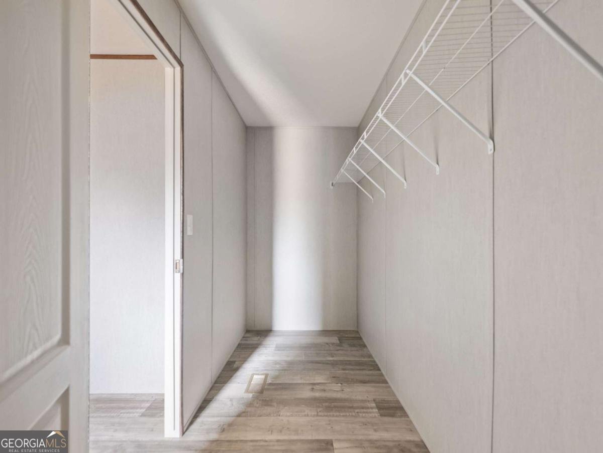 5226 Bogus Road Gainesville - 24