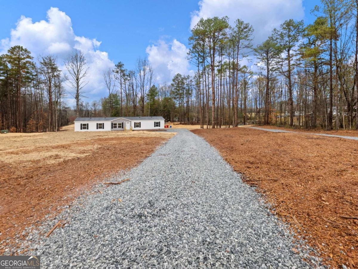 5226 Bogus Road Gainesville - 33