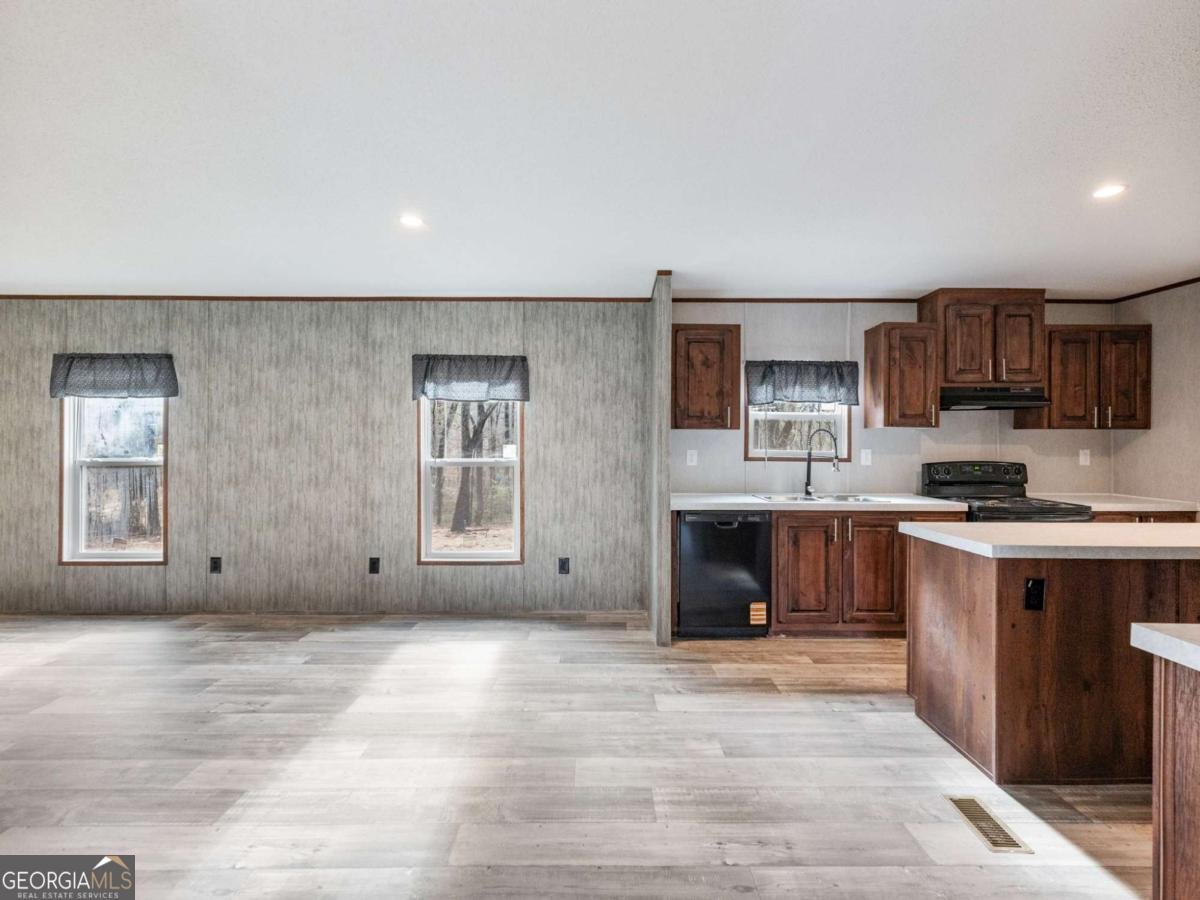 222 Lynn Road Bethlehem - 5