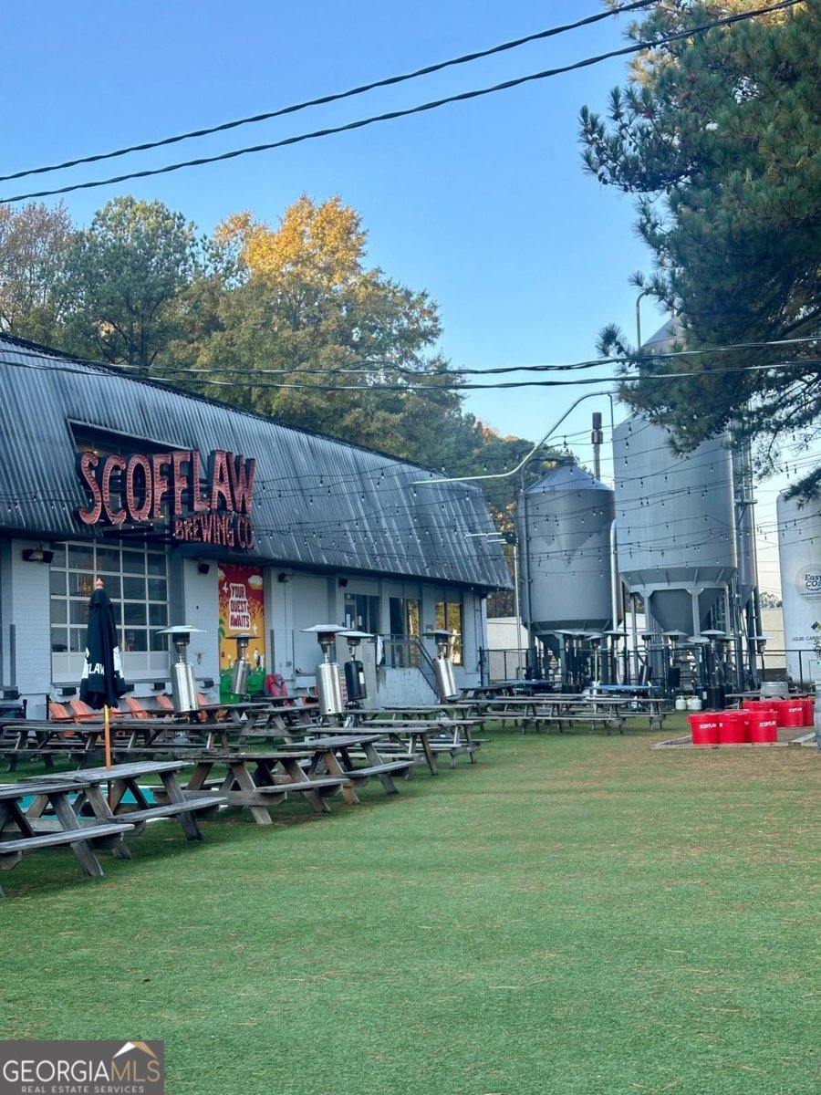 2152 Forrest Place Atlanta - 29