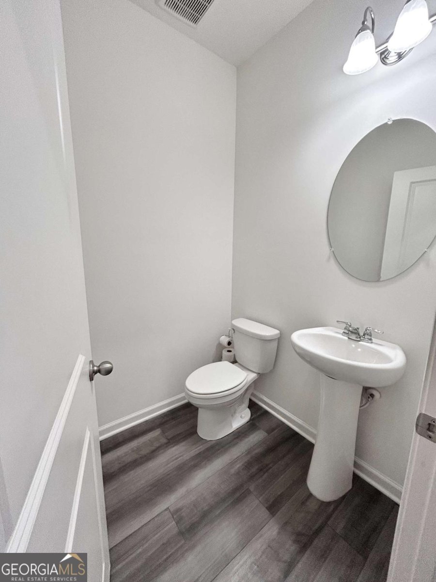 129 Carnaby Street Winder - 13