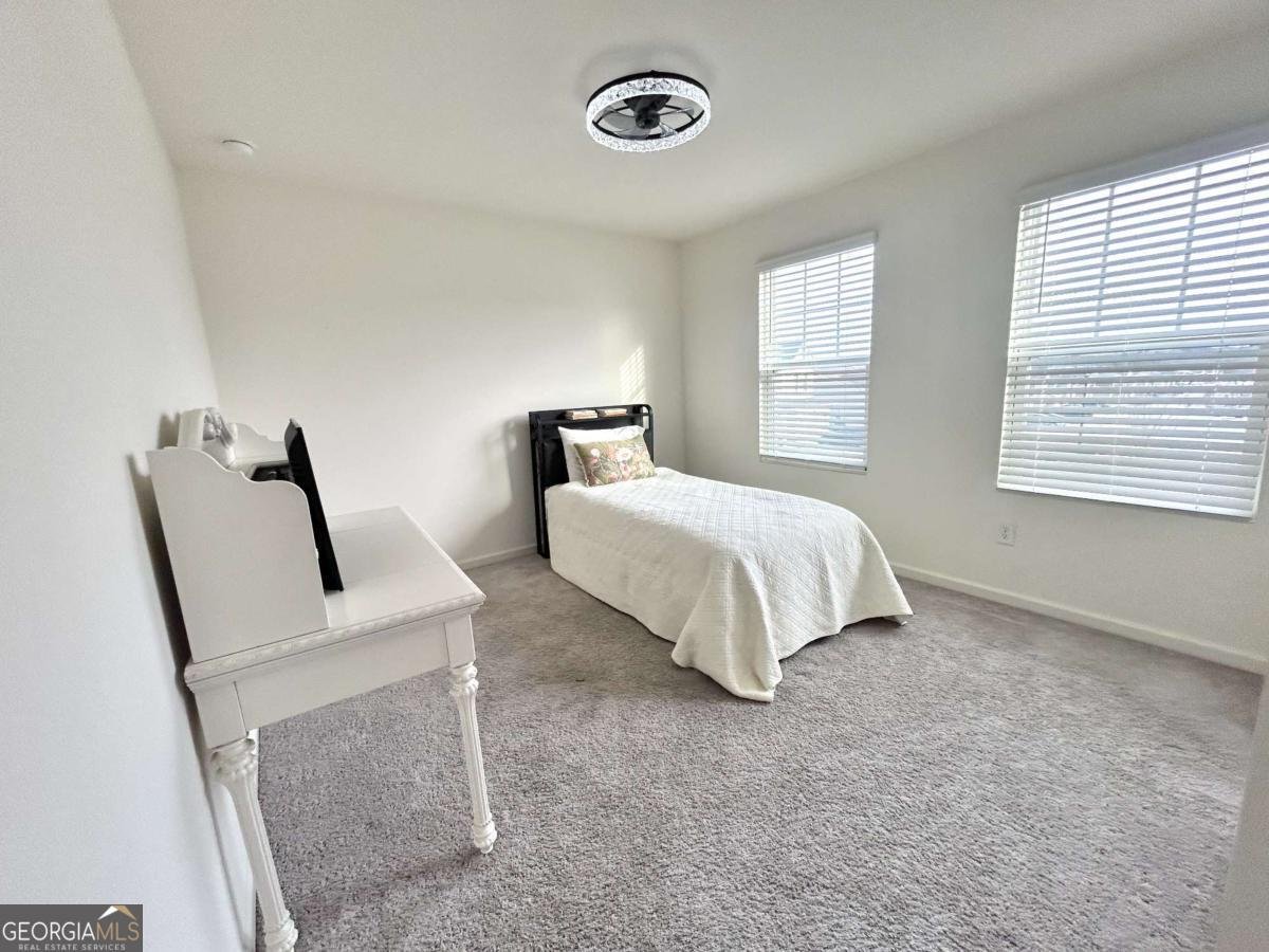 129 Carnaby Street Winder - 25