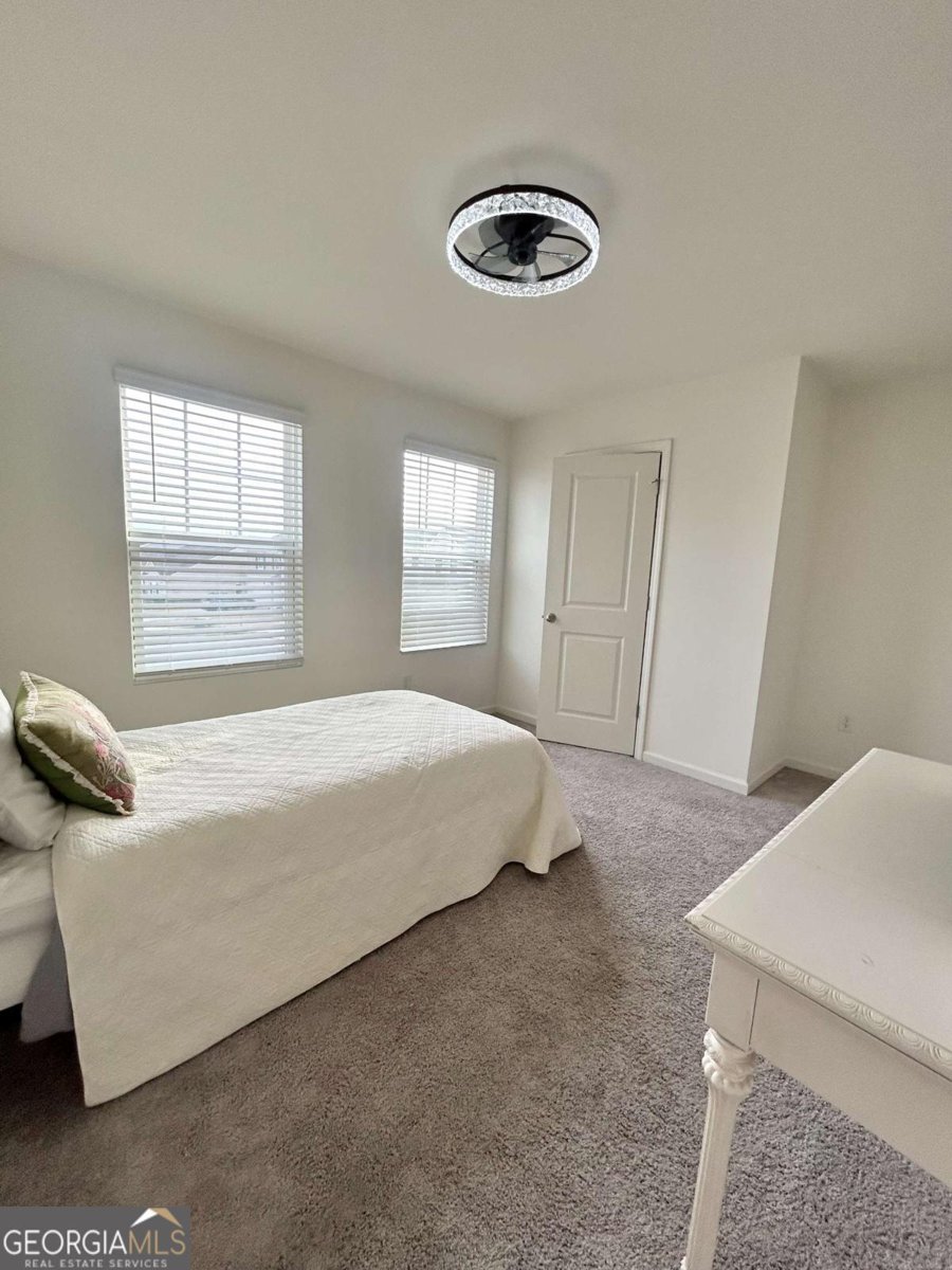 129 Carnaby Street Winder - 26