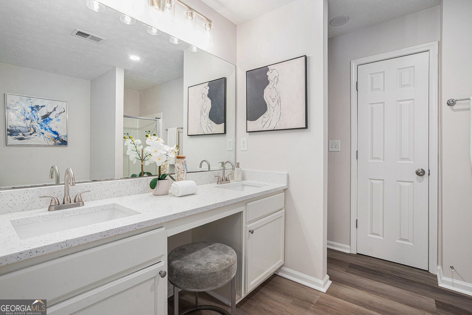 29 Oak Green Drive Lawrenceville - 18