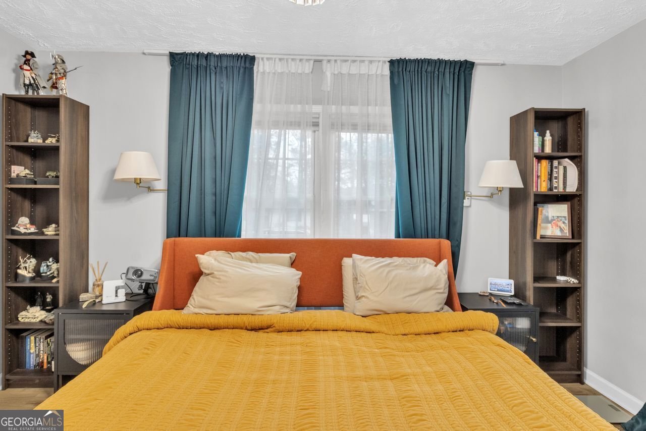 1940 HAZELWOOD Drive Marietta - 17