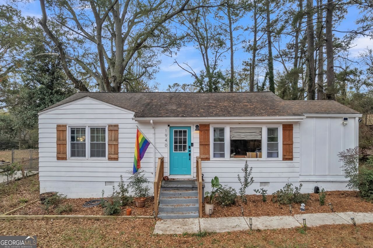 1940 HAZELWOOD Drive Marietta - 2