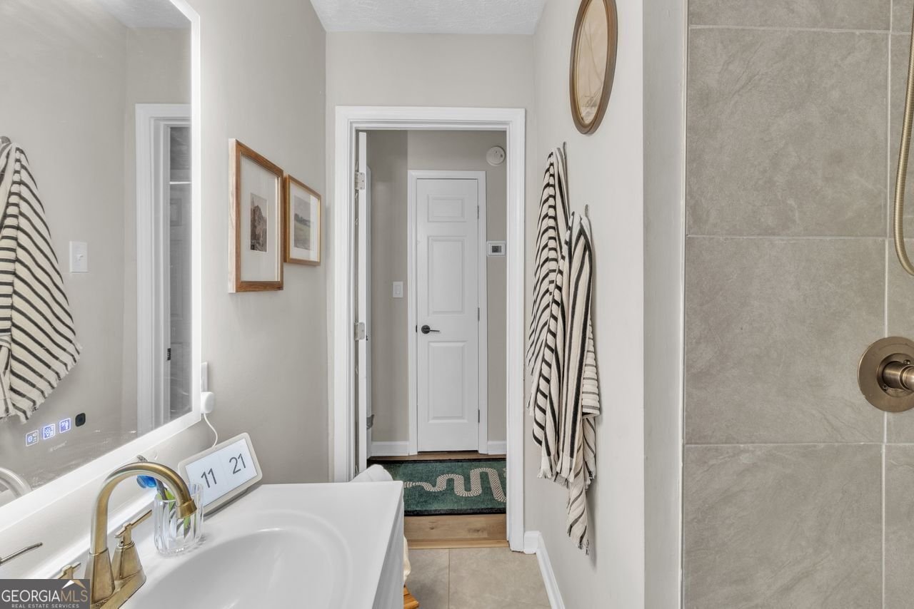 1940 HAZELWOOD Drive Marietta - 23