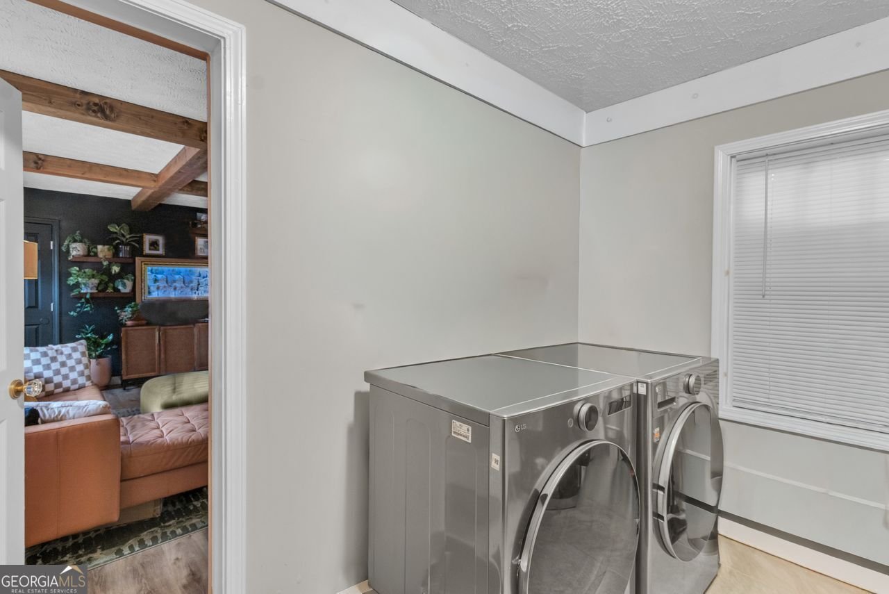 1940 HAZELWOOD Drive Marietta - 24