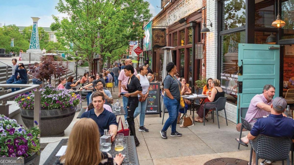 1310 Celia Way Decatur - 34