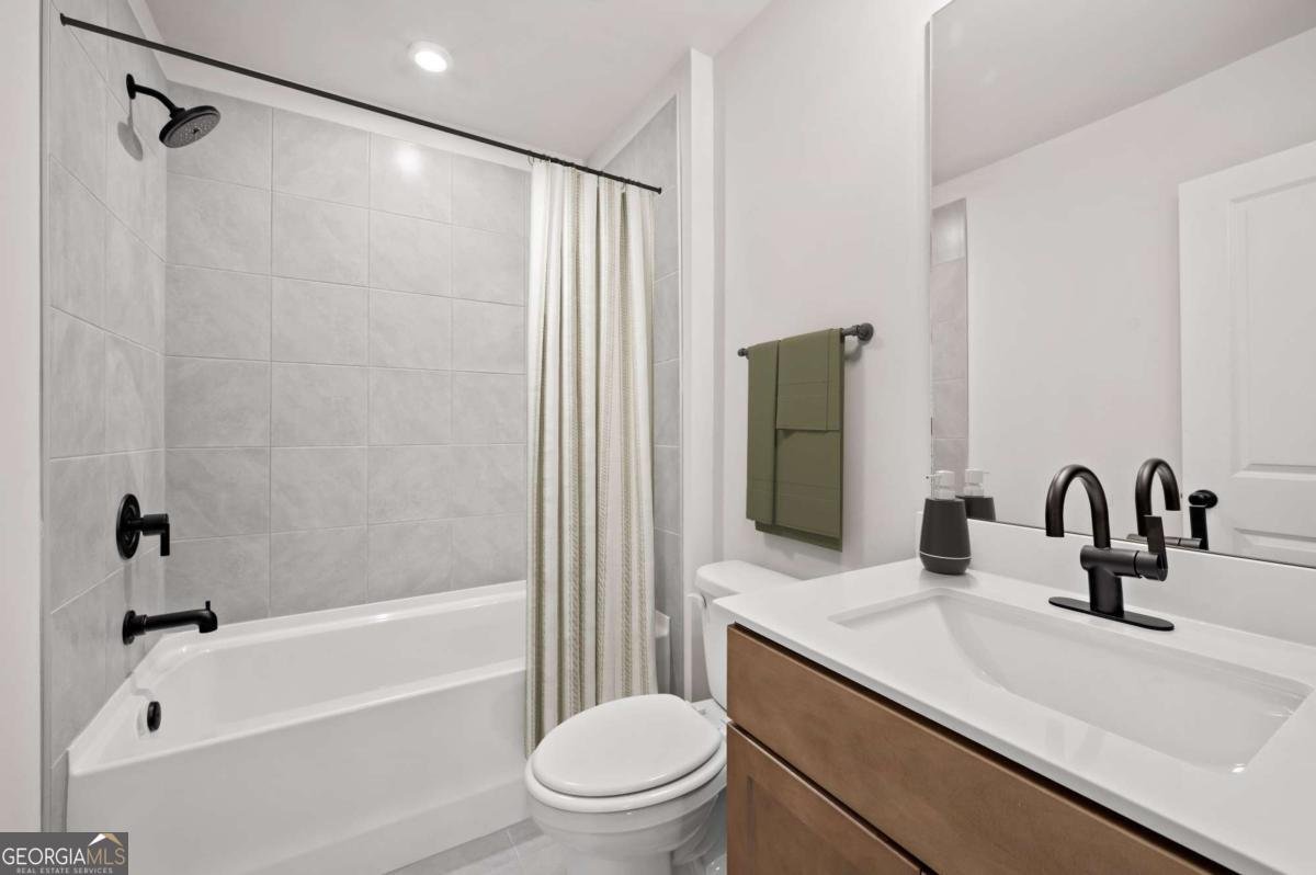 2240 Thornleigh Drive Marietta - 9