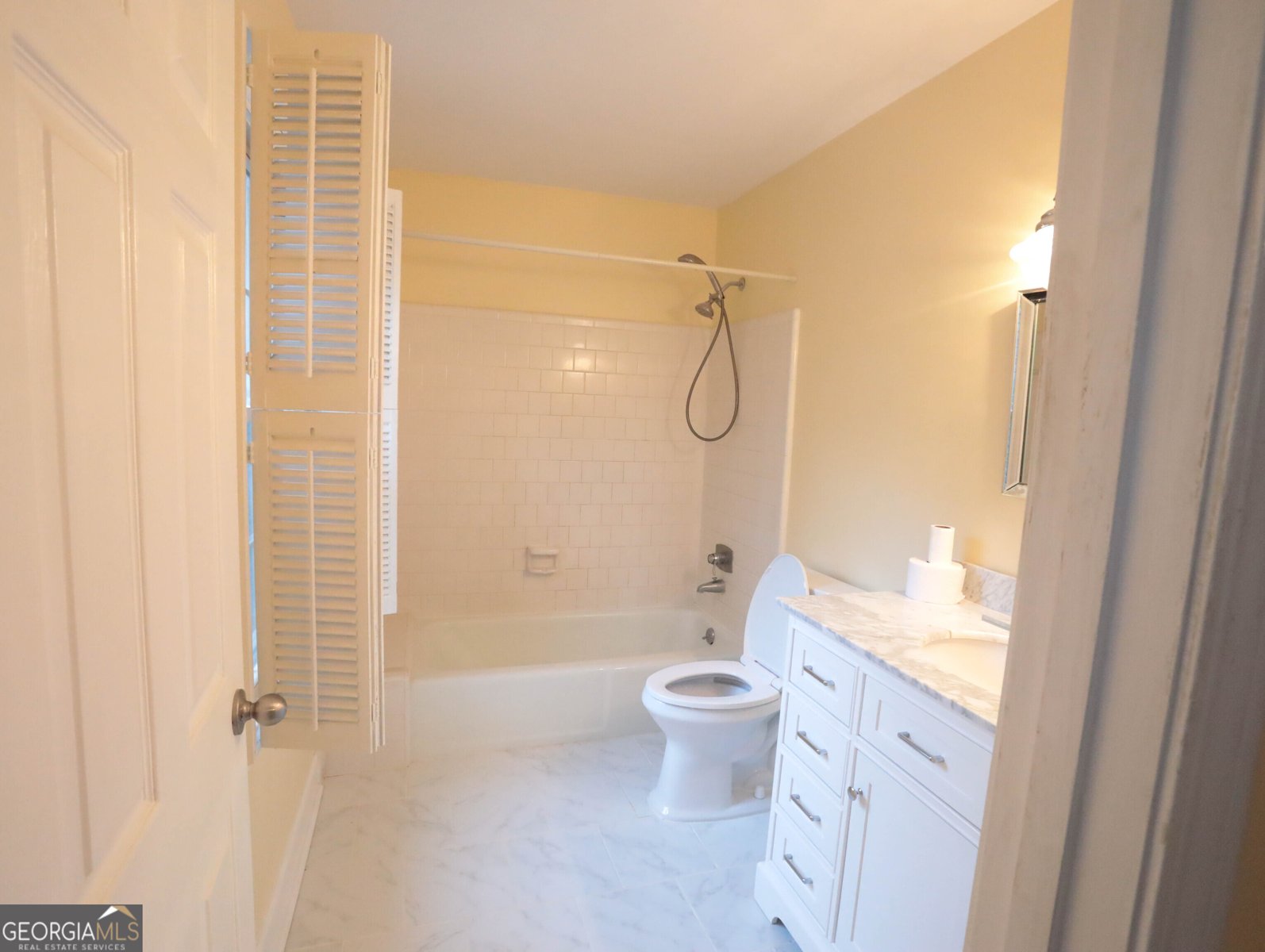 3463 Ashwood Lane Atlanta - 23