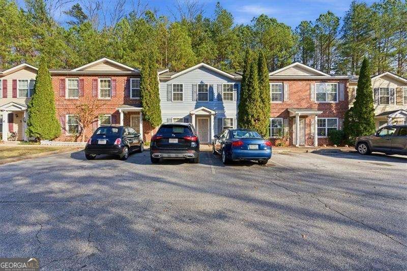 630 Streamside Drive Roswell - main photo