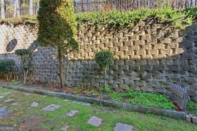 630 Streamside Drive Roswell - 20