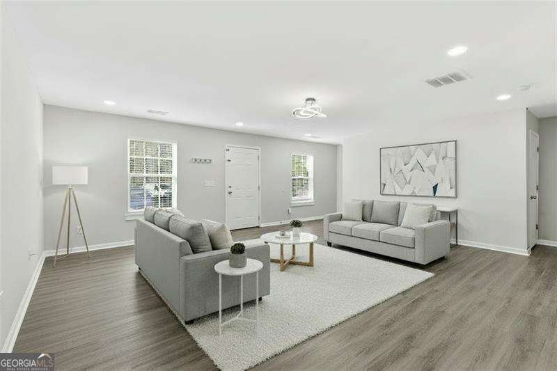 630 Streamside Drive Roswell - 3