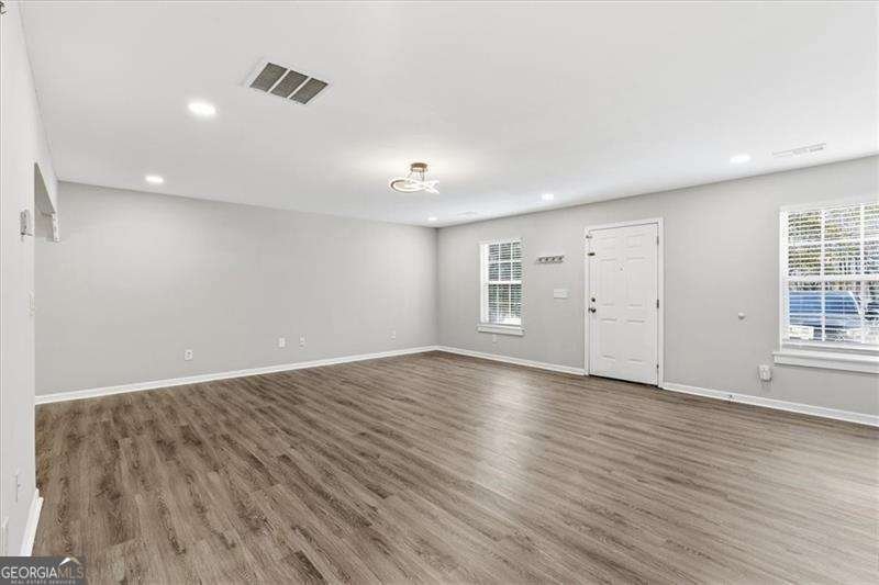 630 Streamside Drive Roswell - 4