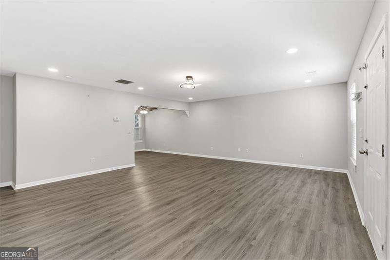 630 Streamside Drive Roswell - 5