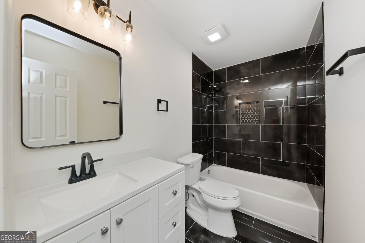 948 Byron Drive Atlanta - 8