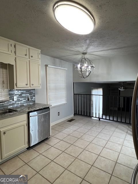 725 Navarre Drive Stone Mountain - 6