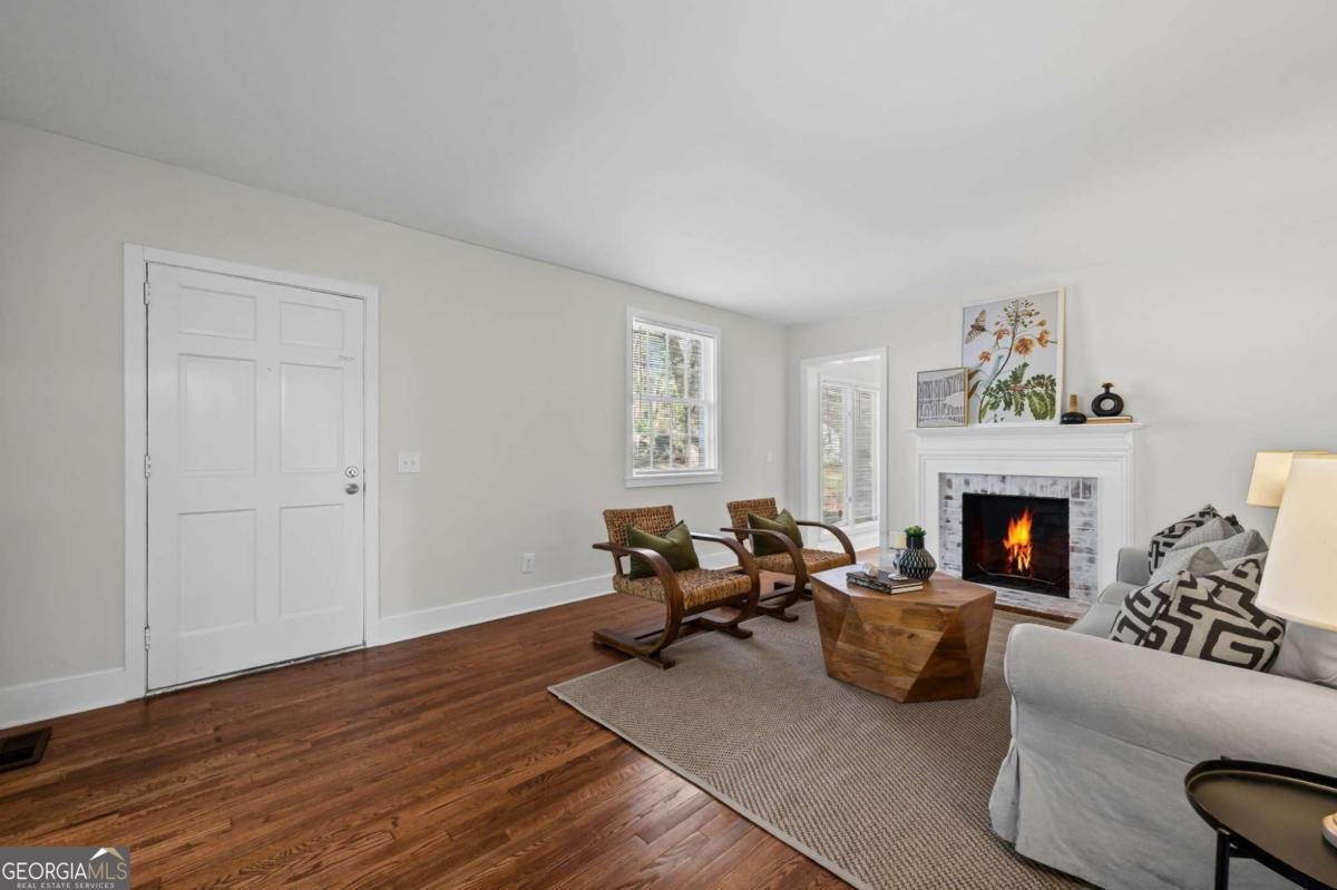 1194 Thomas Road Decatur - 3