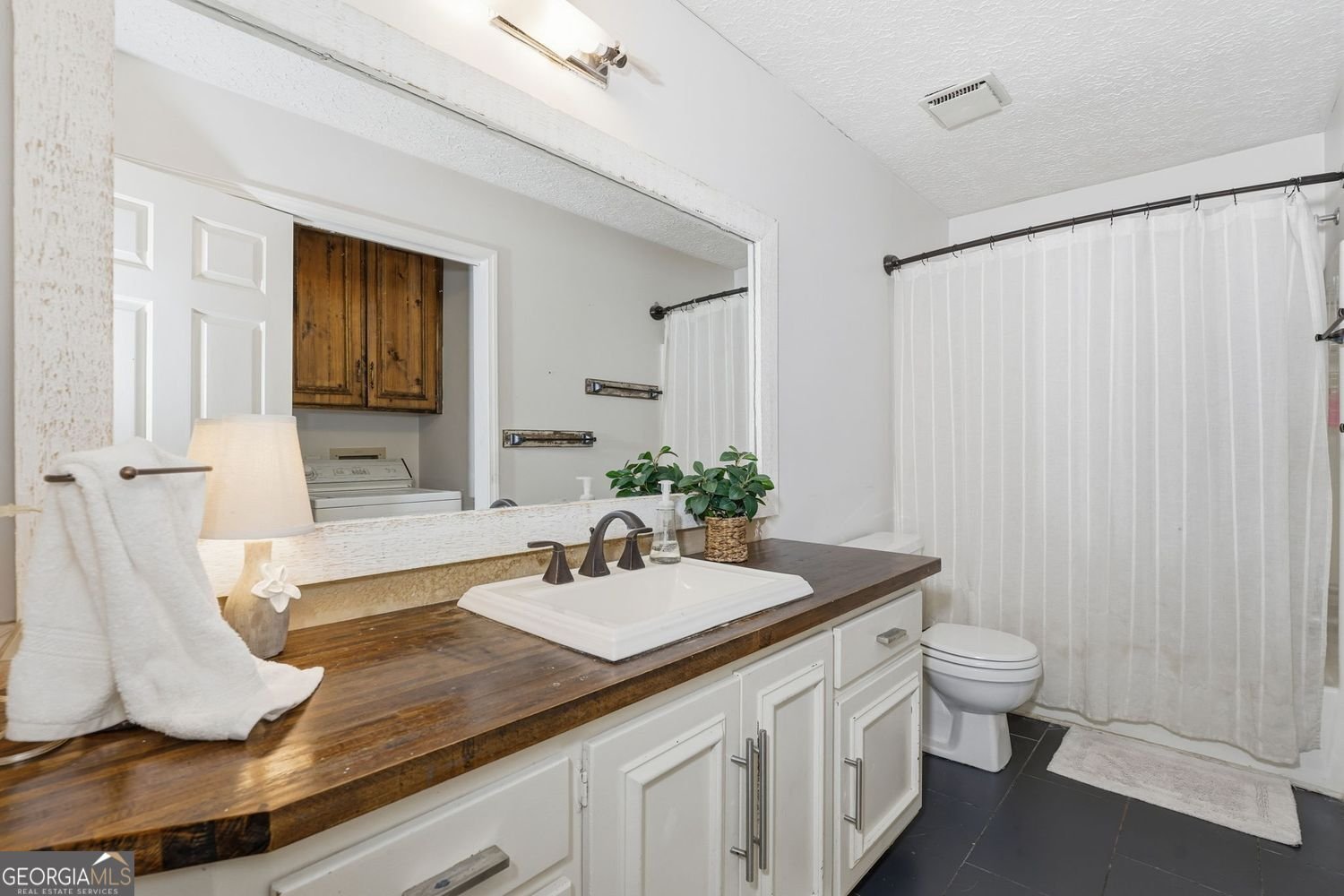 201 Lexington Drive Woodstock - 22