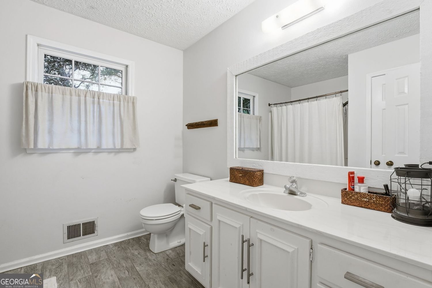 201 Lexington Drive Woodstock - 28