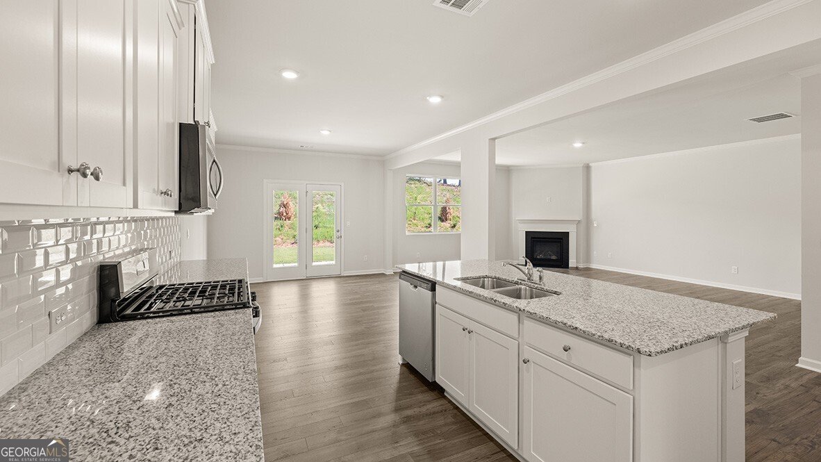 6079 Airedale Drive Union City - 10