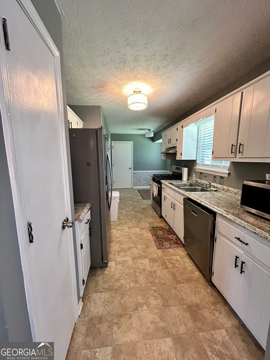 1736 Almand Creek Drive Conyers - 6