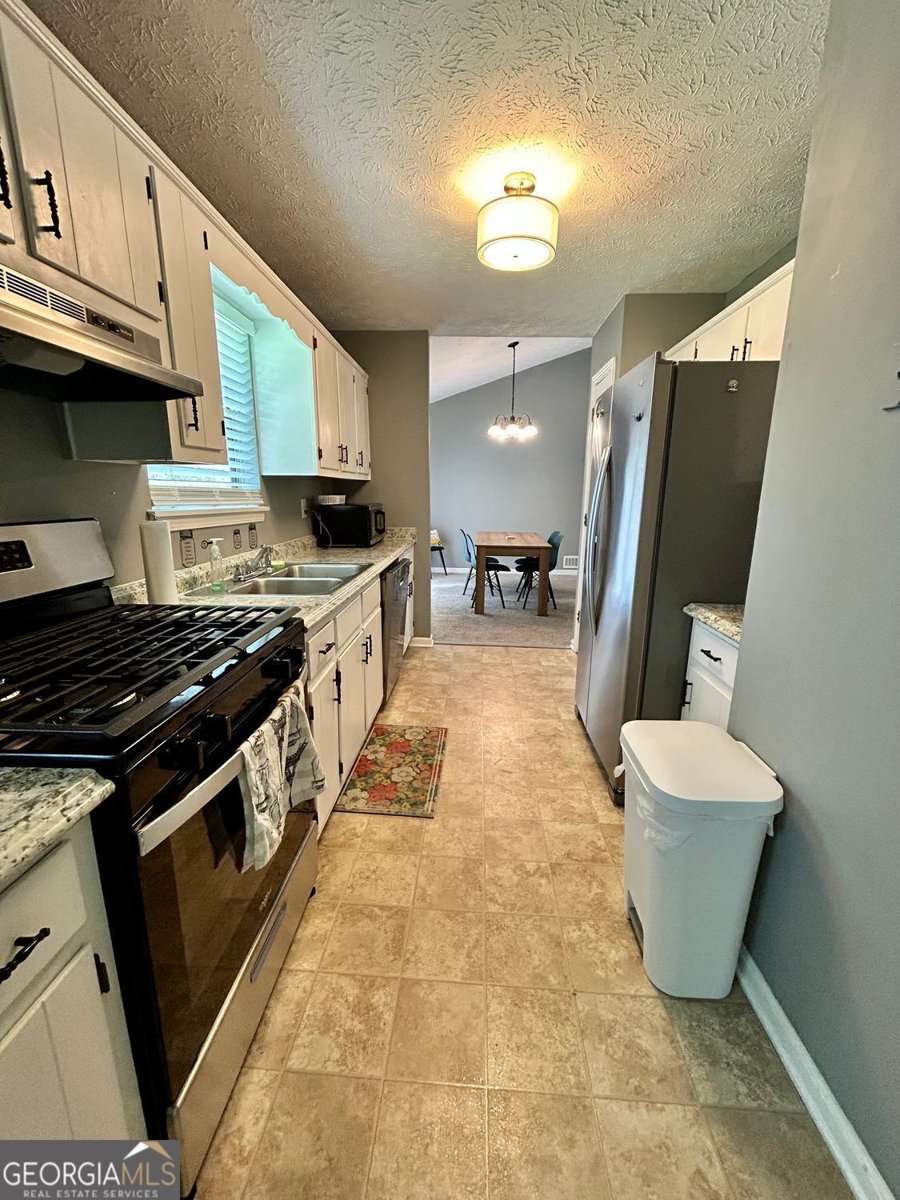 1736 Almand Creek Drive Conyers - 9