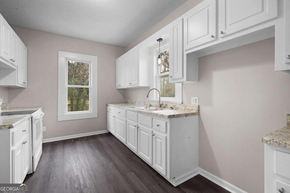 119 Peters Street Calhoun - 10