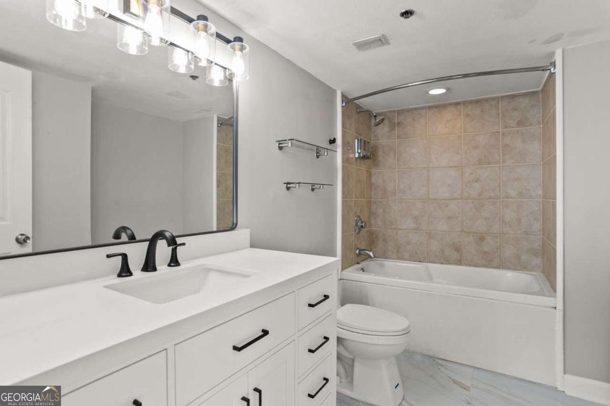 2870 Pharr Court South Atlanta - 14