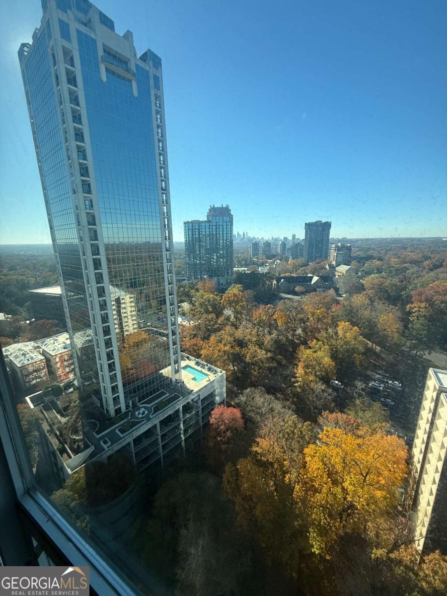 2870 Pharr Court South Atlanta - 21