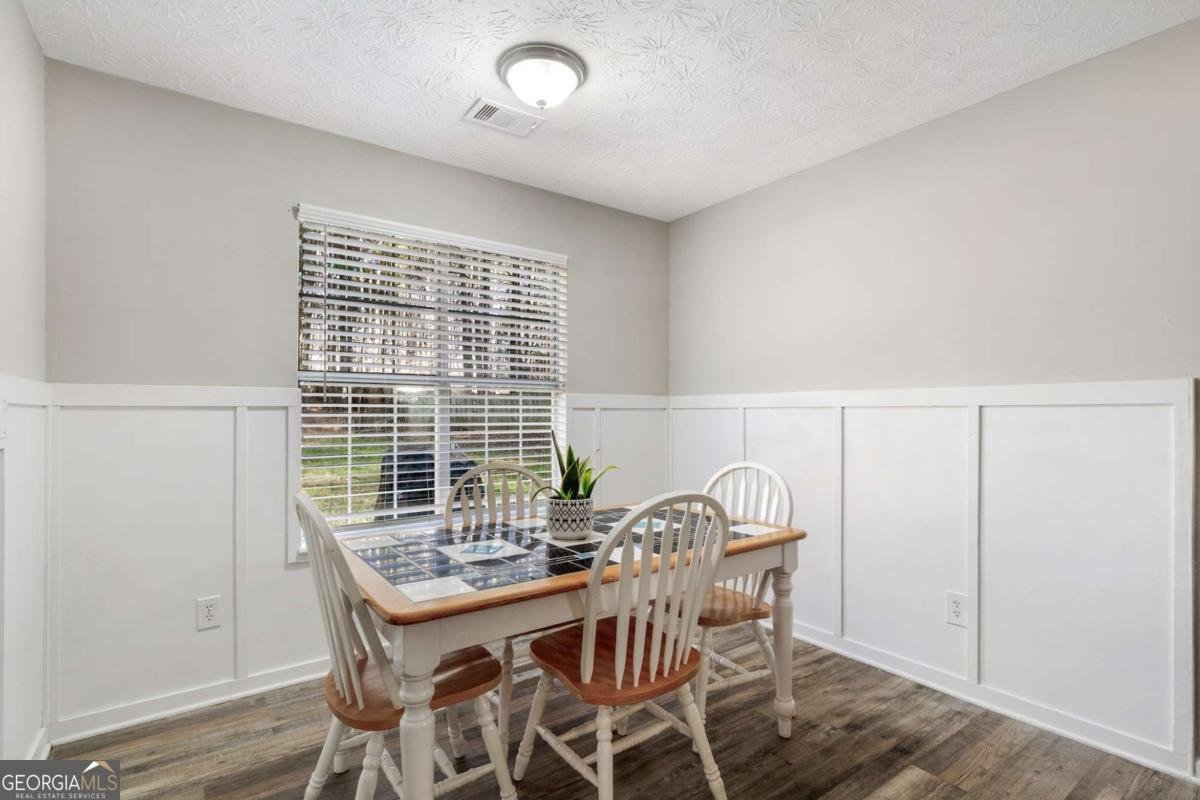 5051 Cliff Top Drive Loganville - 11