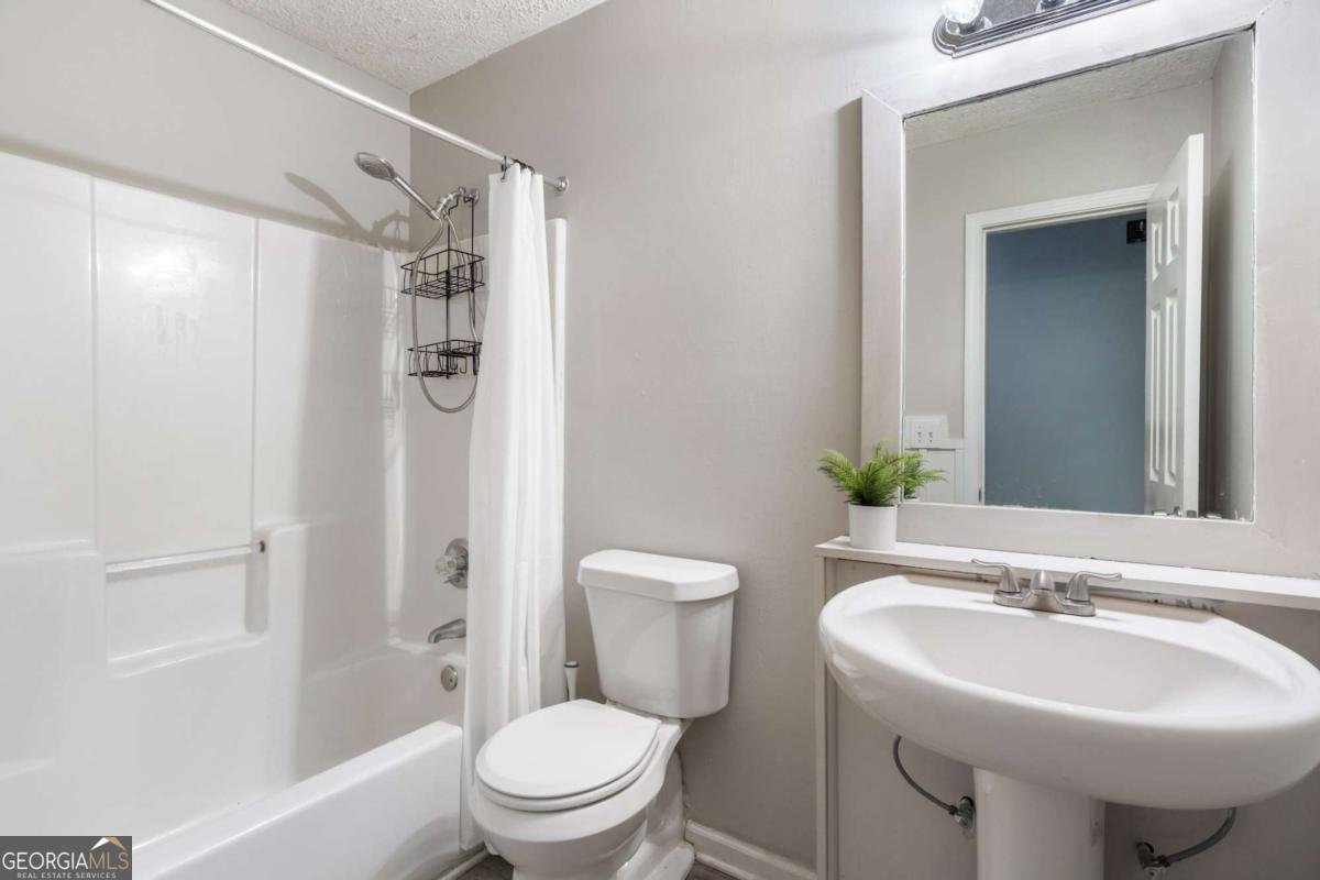 5051 Cliff Top Drive Loganville - 18