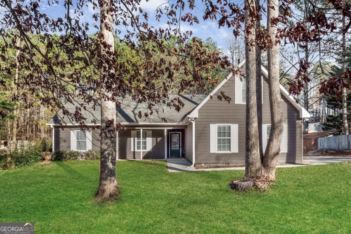 5051 Cliff Top Drive Loganville - 2